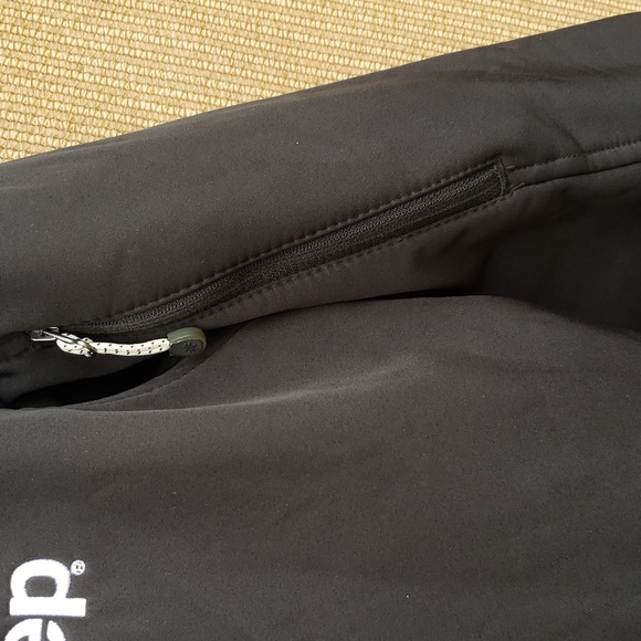 Men's Jacket - Picture 3 of 6